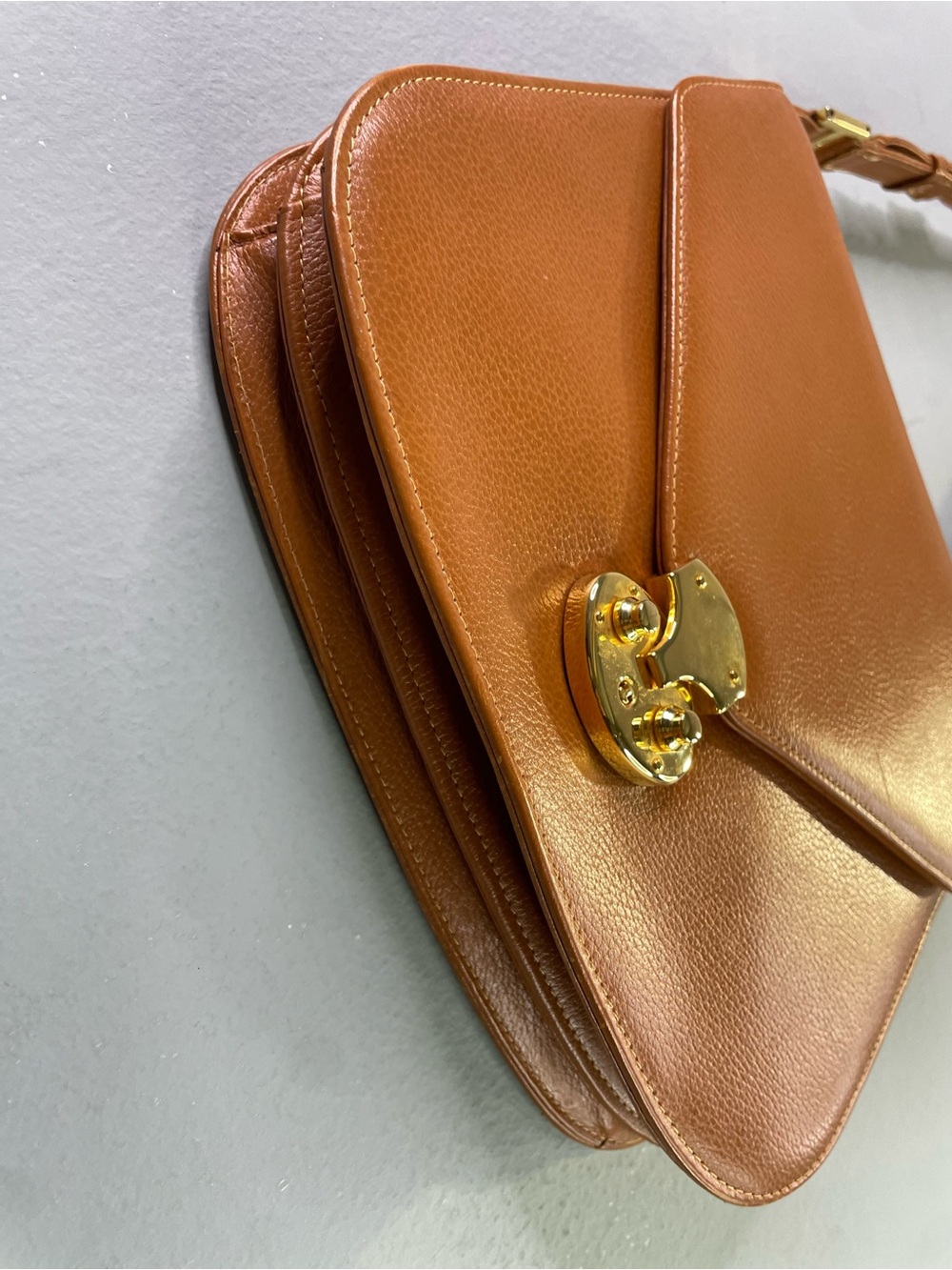 MCM rare Nature line Tan Leather Shoulder Bag with Gold Hardware - Picture 8 of 11